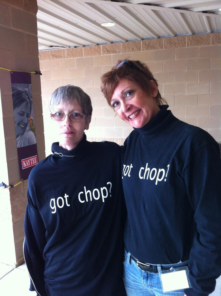 576368_422325657777454_871193514_n