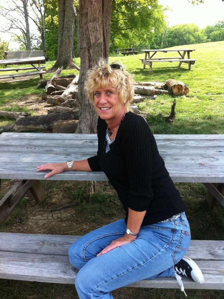 318267_3334748339123_1454194734_n